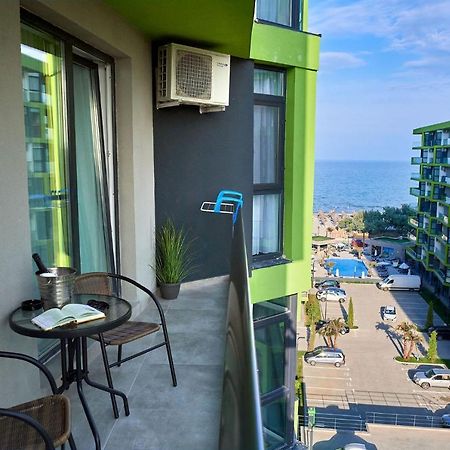 Vibe Apartment- Spa N Pools Beach Resort นาโวดาริ ภายนอก รูปภาพ
