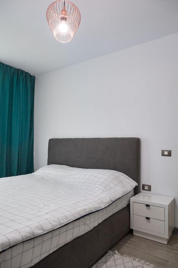 Vibe Apartment- Spa N Pools Beach Resort นาโวดาริ ภายนอก รูปภาพ