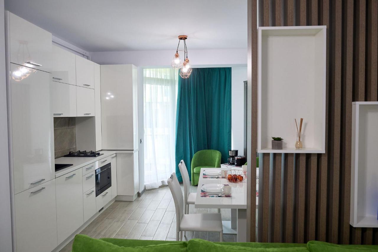 Vibe Apartment- Spa N Pools Beach Resort นาโวดาริ ภายนอก รูปภาพ